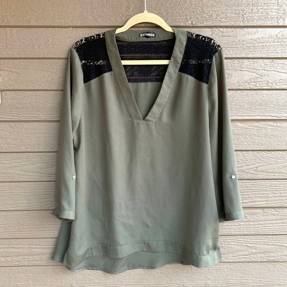 [Express] Green Blouse V-Neck Size L